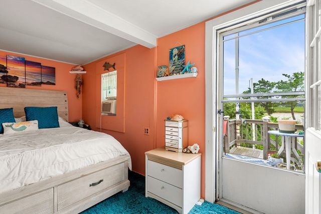 34 Cable Ave, Salisbury, MA 01952
