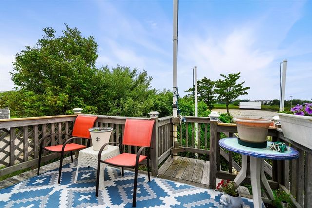 34 Cable Ave, Salisbury, MA 01952