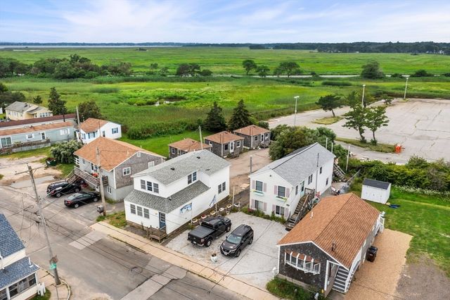 34 Cable Ave, Salisbury, MA 01952