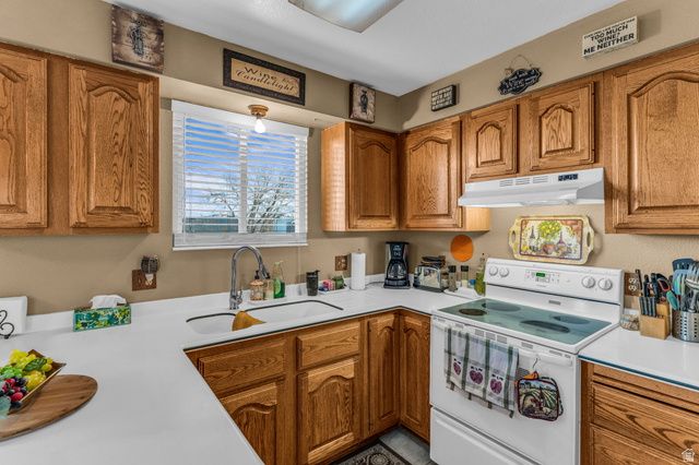 3860 W BURGESS RD, Taylorsville, UT 84129