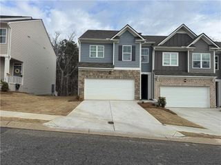 471 Stoneybrook Dr, Dahlonega, GA 30533