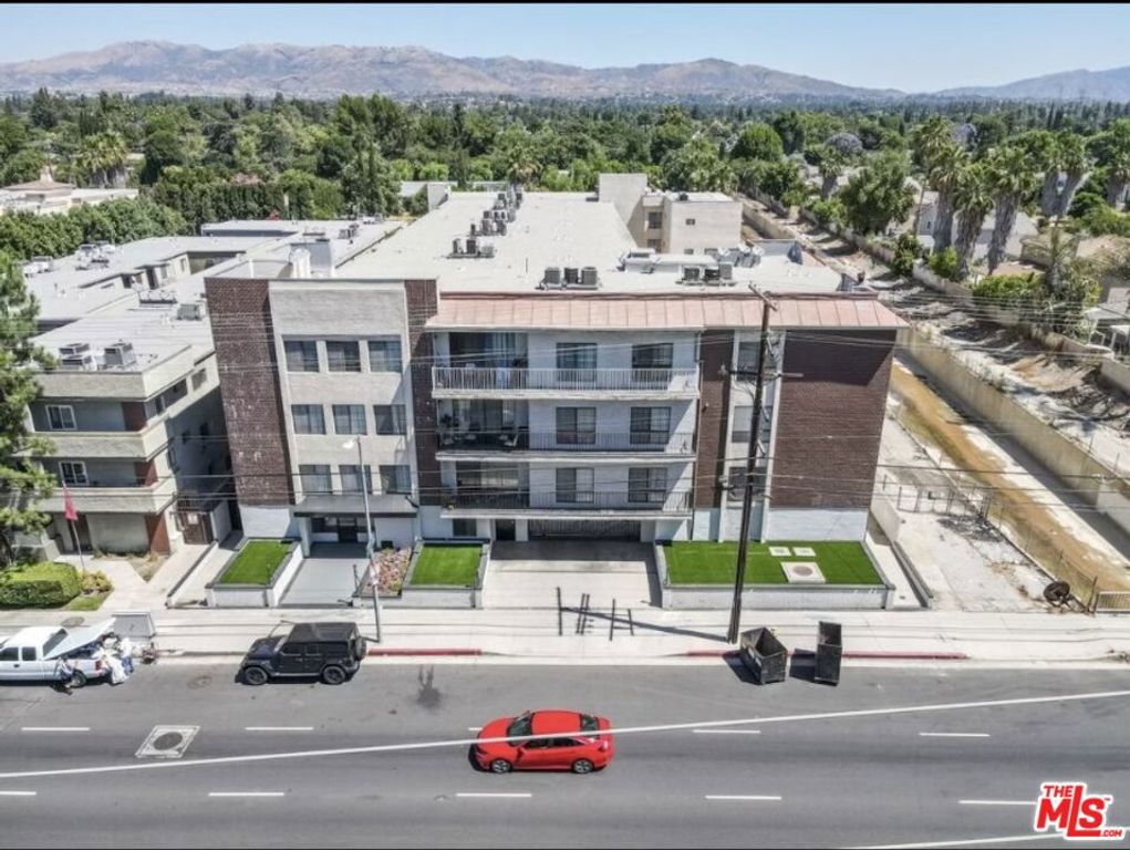 19029 Nordhoff Street 205, Northridge, CA 91324