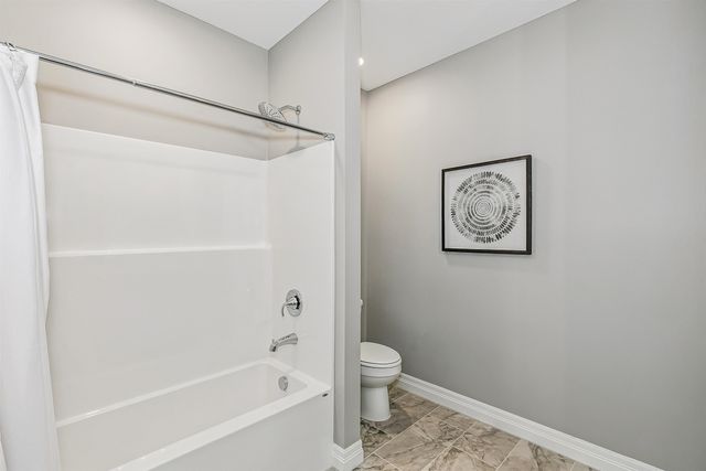 200 W Boxthorn Dr, Andover, KS 67002