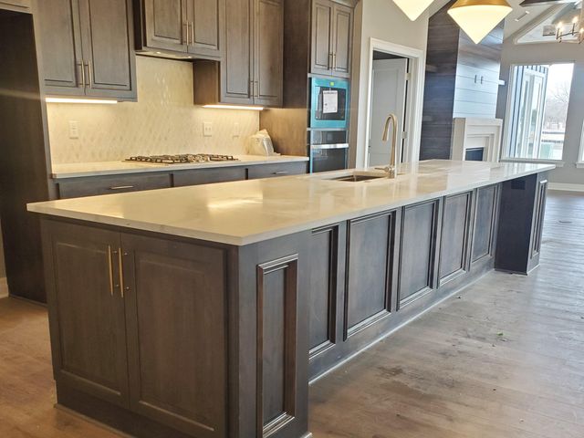 200 W Boxthorn Dr, Andover, KS 67002