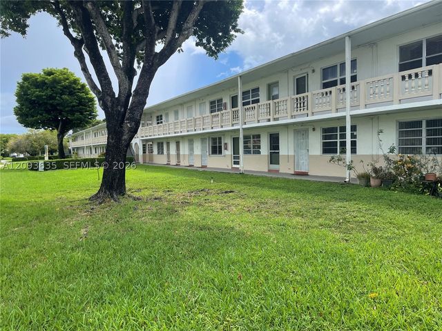 130 NE 202nd Ter S4, Miami Gardens, FL 33179
