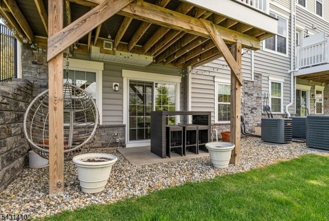 137 Aspen Dr, Cedar Grove Twp., NJ 07009