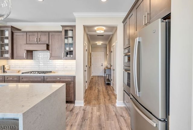 137 Aspen Dr, Cedar Grove Twp., NJ 07009