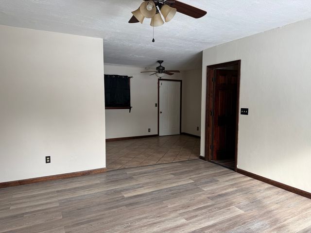 1516 Triangle Street, Mt Vernon, IL 62864