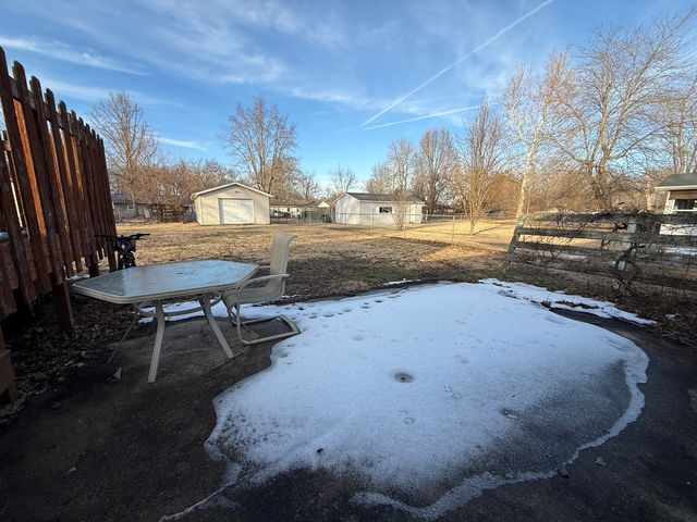 1516 Triangle Street, Mt Vernon, IL 62864