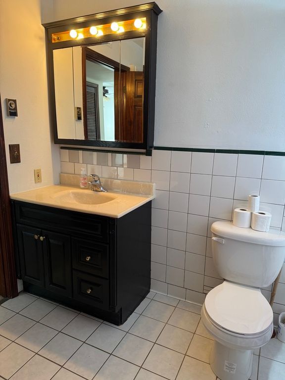 Image 19 of property listing at 1516 Triangle Street, Mt Vernon, IL 62864