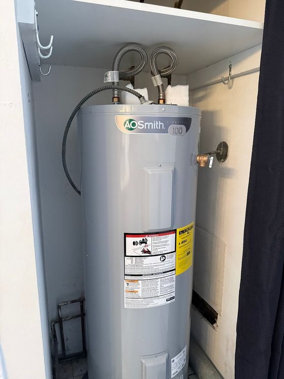 Image 26 of property listing at 1516 Triangle Street, Mt Vernon, IL 62864