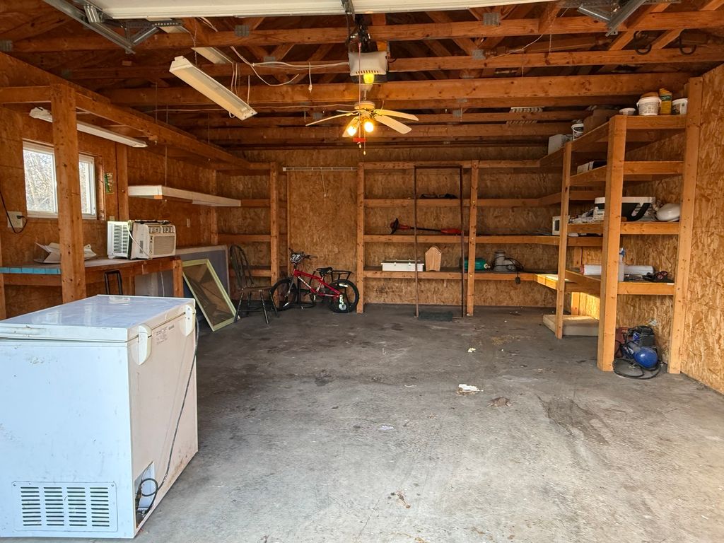 Image 38 of property listing at 1516 Triangle Street, Mt Vernon, IL 62864