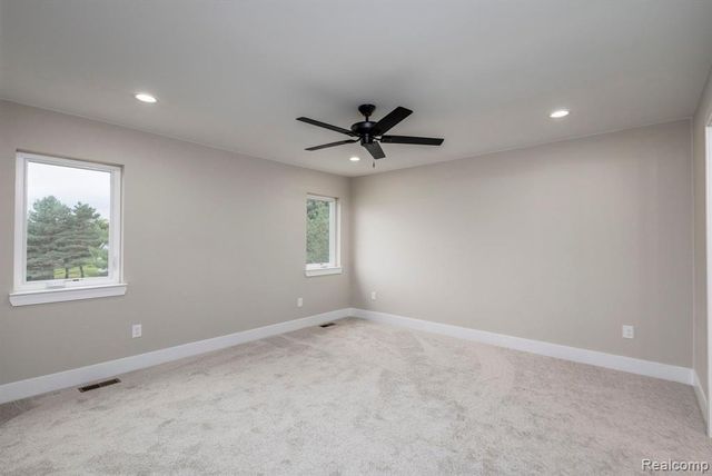 2323 Baltimore, Davison, MI 48423