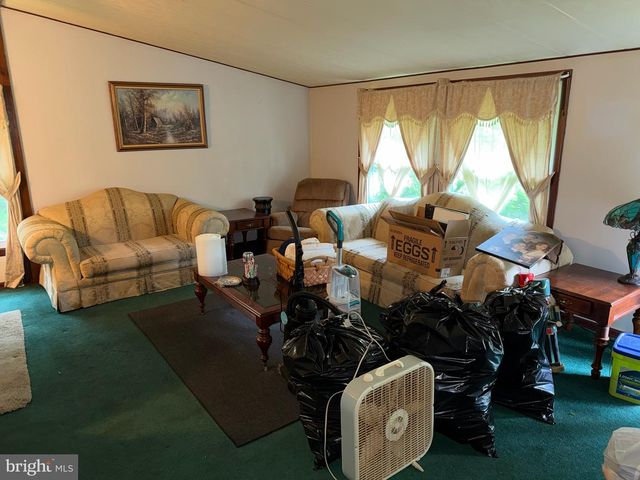 704 LAUREL RD, Lindenwold, NJ 08021