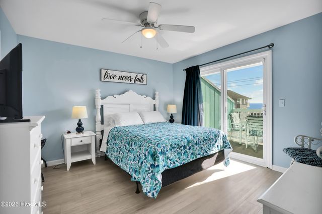 1013 Carolina Beach Avenue N 3d, Carolina Beach, NC 28428