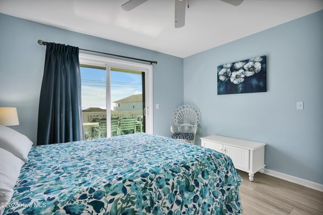 1013 Carolina Beach Avenue N 3d, Carolina Beach, NC 28428