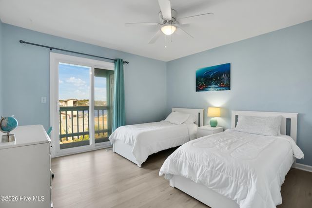 1013 Carolina Beach Avenue N 3d, Carolina Beach, NC 28428