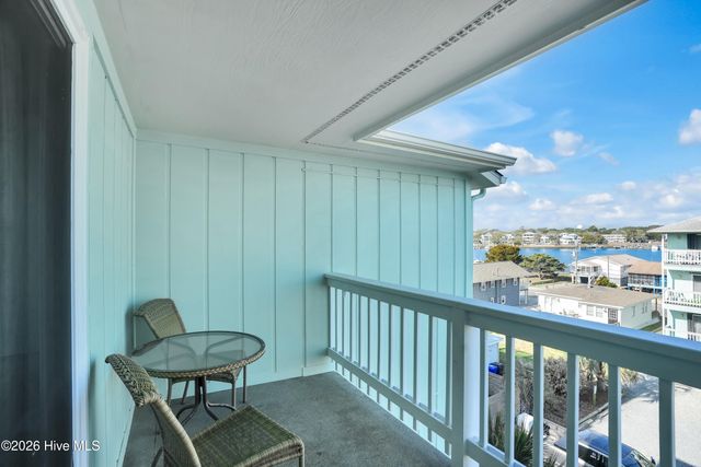 1013 Carolina Beach Avenue N 3d, Carolina Beach, NC 28428