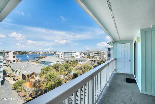 1013 Carolina Beach Avenue N 3d, Carolina Beach, NC 28428