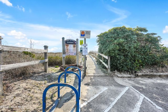 1013 Carolina Beach Avenue N 3d, Carolina Beach, NC 28428