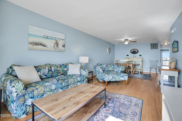 1013 Carolina Beach Avenue N 3d, Carolina Beach, NC 28428