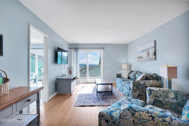 1013 Carolina Beach Avenue N 3d, Carolina Beach, NC 28428