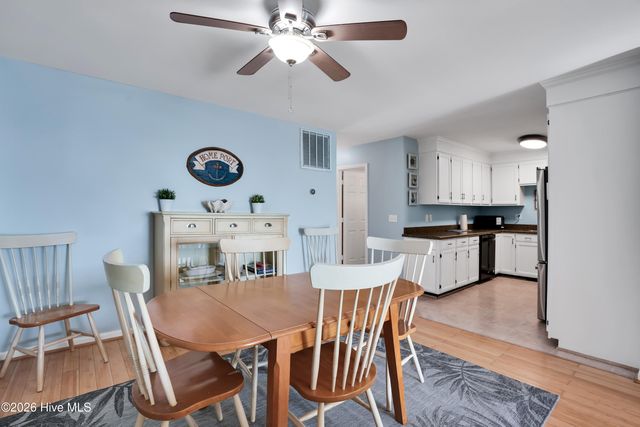 1013 Carolina Beach Avenue N 3d, Carolina Beach, NC 28428