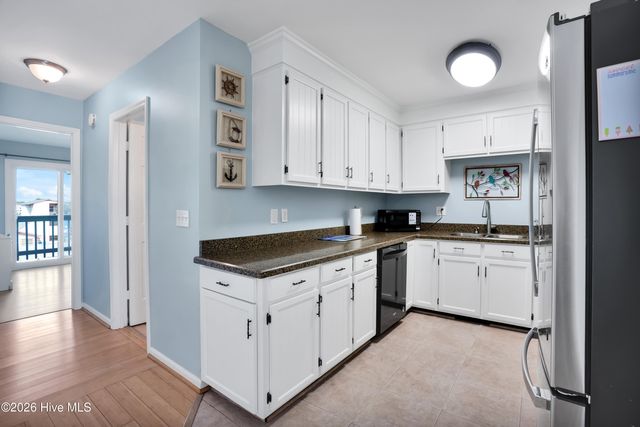1013 Carolina Beach Avenue N 3d, Carolina Beach, NC 28428