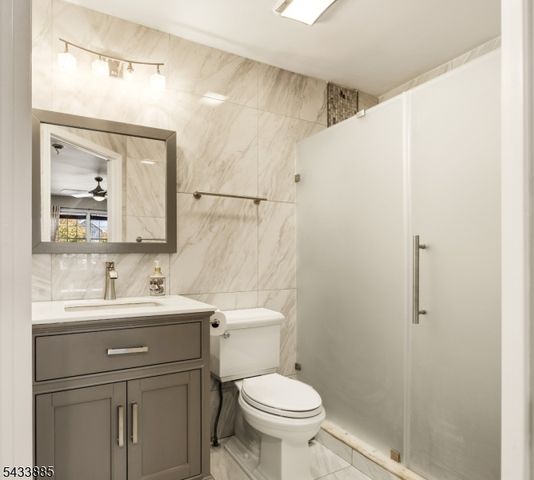 103 Emily Pl, Parsippany-troy Hills Twp., NJ 07054