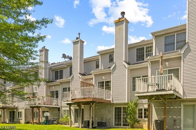 103 Emily Pl, Parsippany-troy Hills Twp., NJ 07054