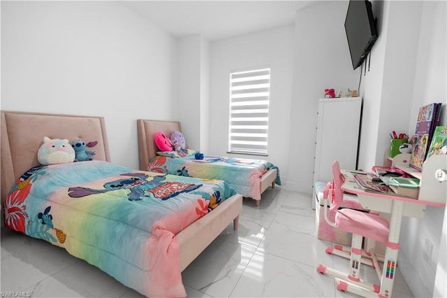 453 Lillon AVE S, Lehigh Acres, FL 33974