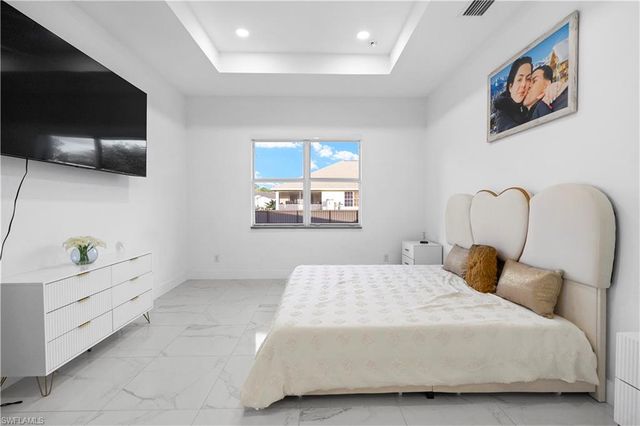 453 Lillon AVE S, Lehigh Acres, FL 33974