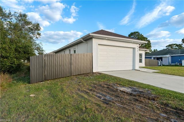 453 Lillon AVE S, Lehigh Acres, FL 33974