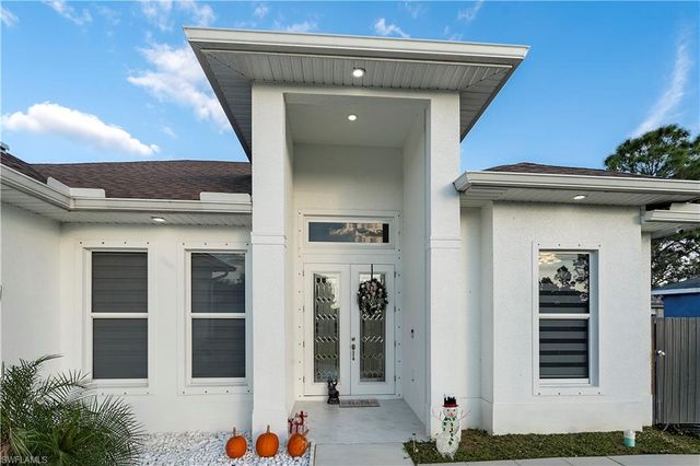 453 Lillon AVE S, Lehigh Acres, FL 33974