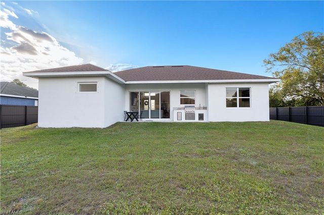 453 Lillon AVE S, Lehigh Acres, FL 33974