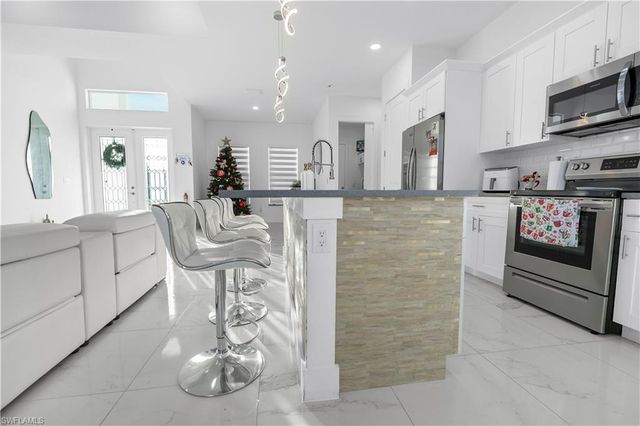 453 Lillon AVE S, Lehigh Acres, FL 33974