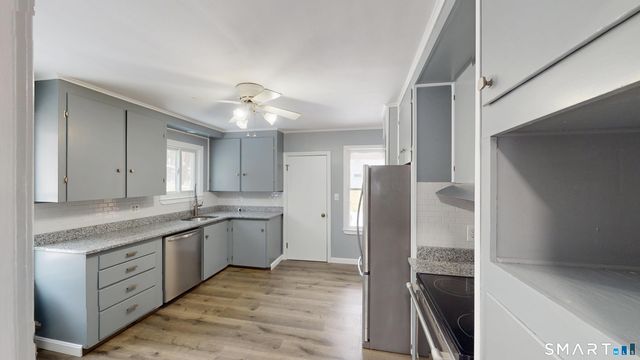 55 Mechanics Street, Putnam, CT 06260