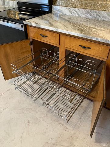 55 S Park Avenue, Spencer, IN 47460