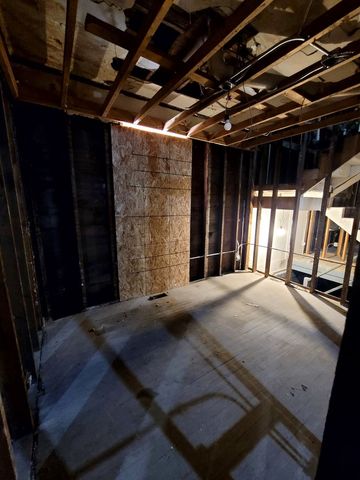 6953 S Elizabeth Street, Chicago, IL 60636