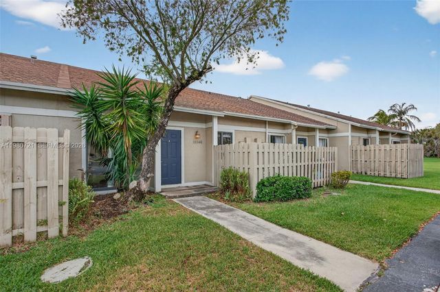 11160 NW 37th St, Sunrise, FL 33351