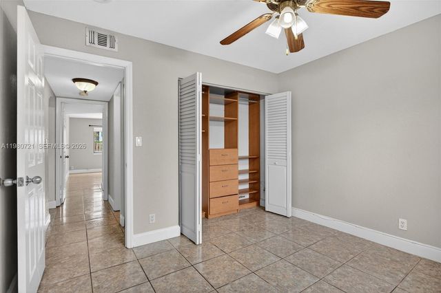 11160 NW 37th St, Sunrise, FL 33351