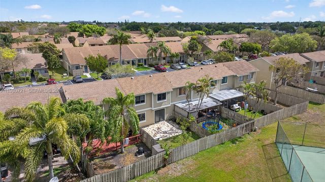 11160 NW 37th St, Sunrise, FL 33351