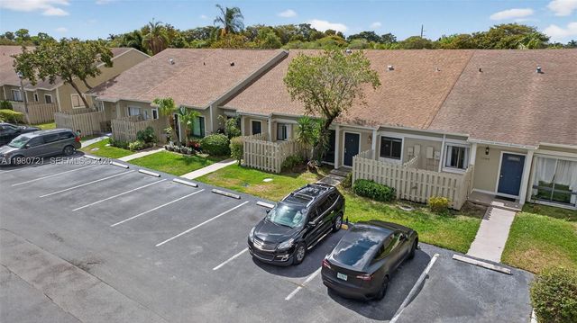 11160 NW 37th St, Sunrise, FL 33351