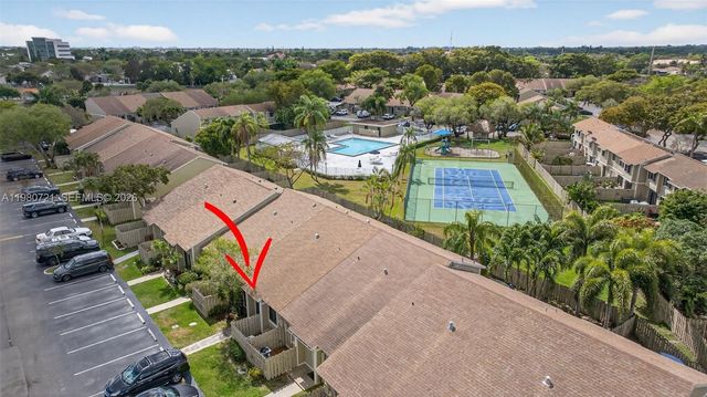 11160 NW 37th St, Sunrise, FL 33351