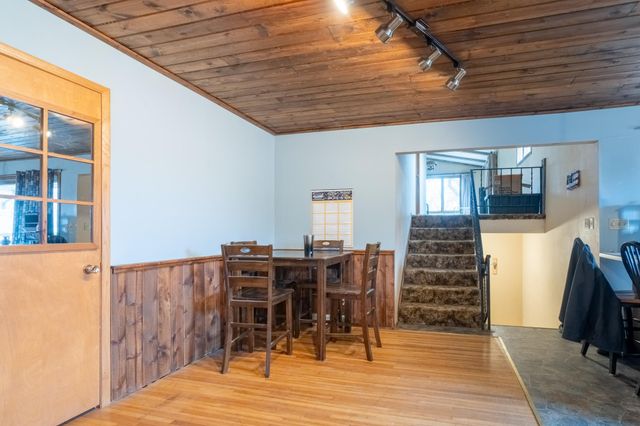 430 8th Avenue NW, Valley City, ND 58072