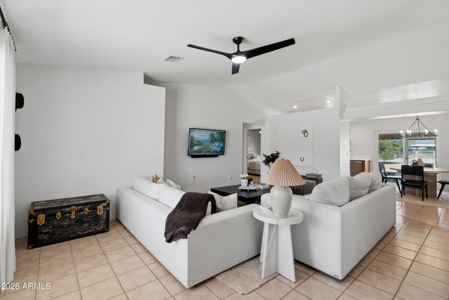 44814 N 10TH Street, New River, AZ 85087
