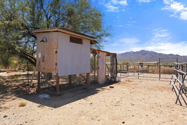 44814 N 10TH Street, New River, AZ 85087