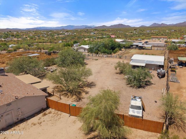 44814 N 10TH Street, New River, AZ 85087
