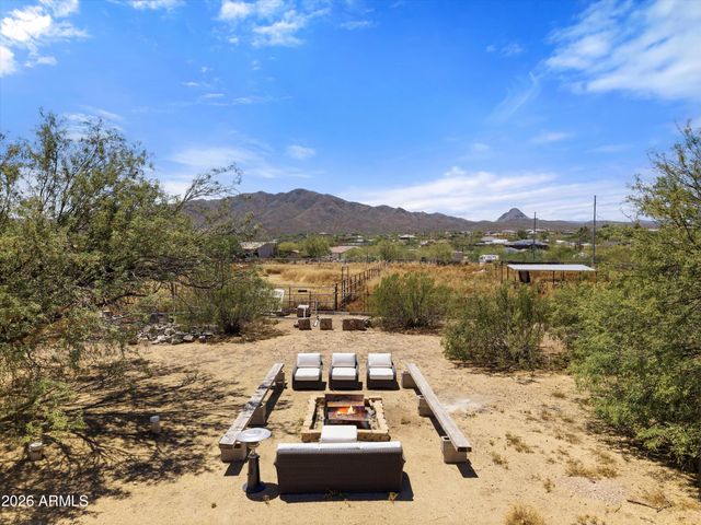 44814 N 10TH Street, New River, AZ 85087