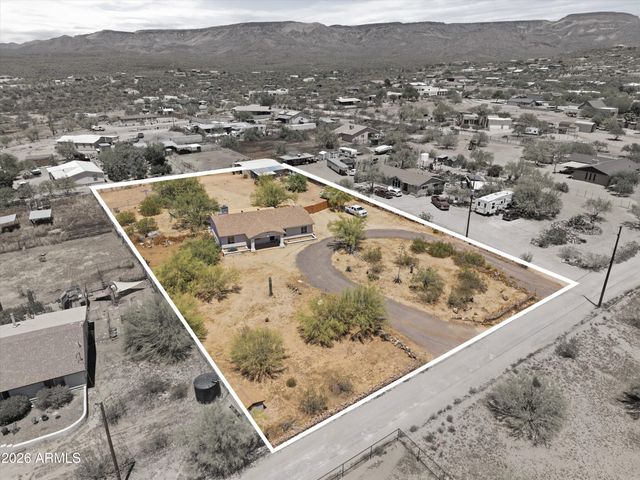 44814 N 10TH Street, New River, AZ 85087
